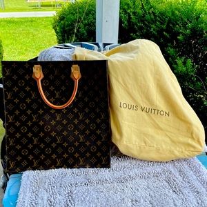 Louis Vuitton Sac Plat